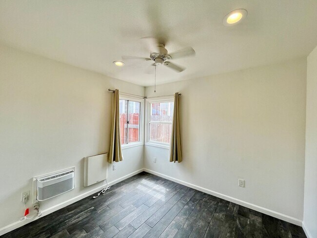 Building Photo - 1bd + Bonus Room Casita with Washer/Dryer ...