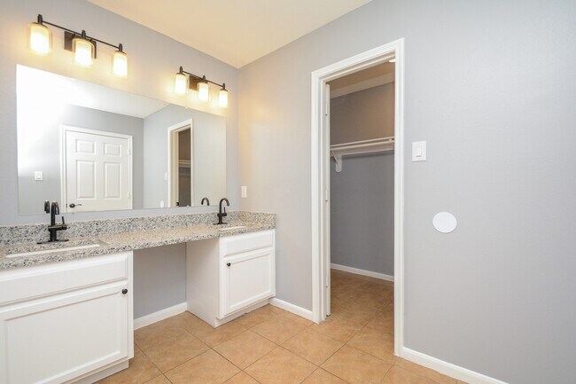 Building Photo - 6418 Waldron Dr