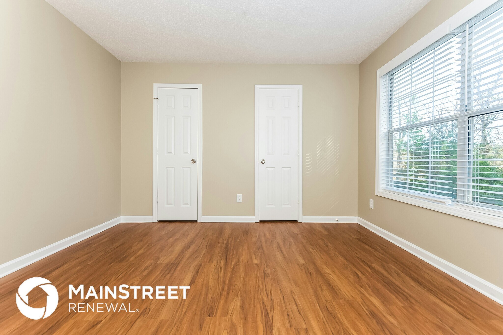 Building Photo - 3675 Sapphire Ct