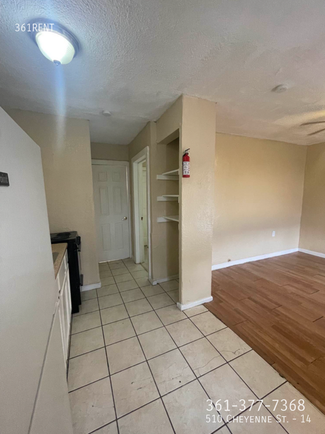 Building Photo - Affordable 1 Bed + 1 Bath