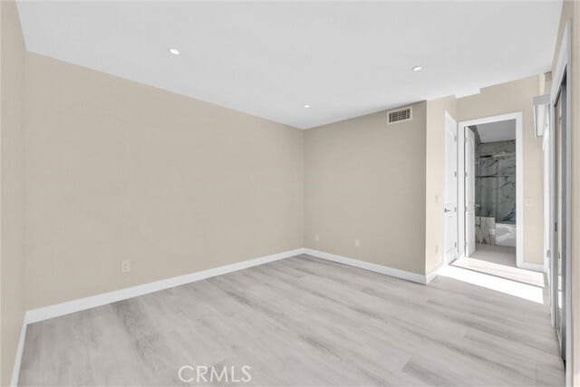 Building Photo - 5 Crest Cir
