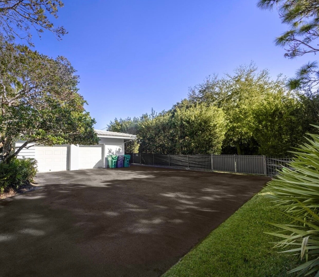 Building Photo - 7290 SW 77th Ter