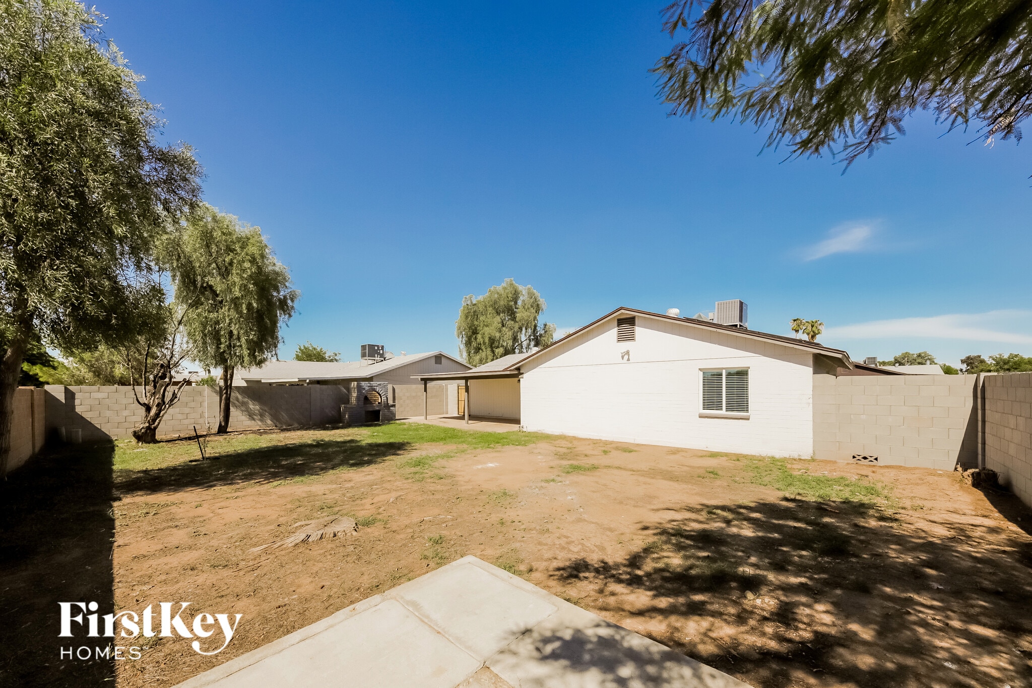 Building Photo - 9914 N 73rd Ave