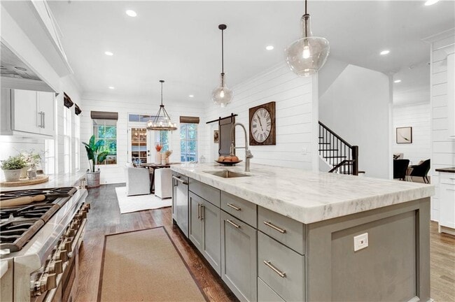 Building Photo - 3081 Rhodenhaven Dr NW