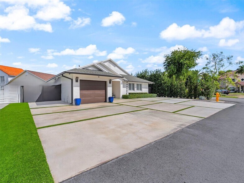 Building Photo - 7753 NW 189th St