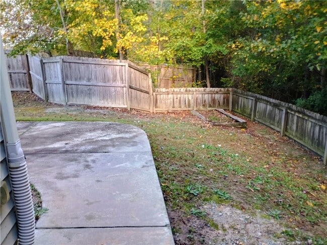 Building Photo - 40 Cromwell Cir