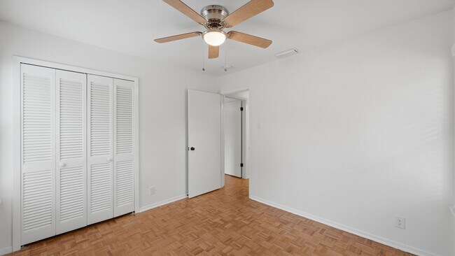Building Photo - Beautiful Home on Nearly an Acre in Helotes with Pool, Office & No HOA