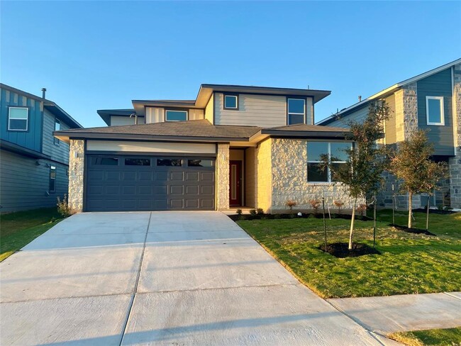 Building Photo - 257 Geminiflora Bend