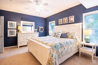 Building Photo - OFF-SEASON FURNISHED MONTHLY RENTAL STARTI...