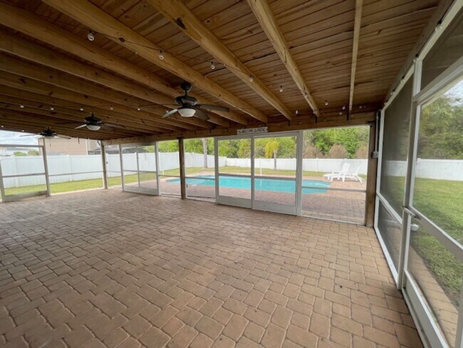 Building Photo - Kissimmee - Spacious 4/2, Pool Home