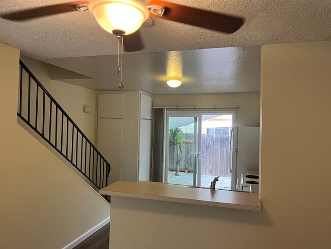 Building Photo - Cozy 2 Bed 1 Bath Home For Rent