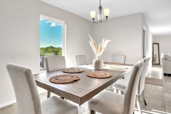 Building Photo - 5112 Anacahuita Dr