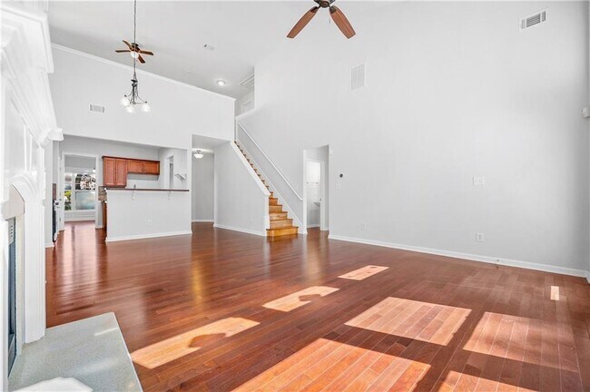Building Photo - 2113 Worrall Hill Dr