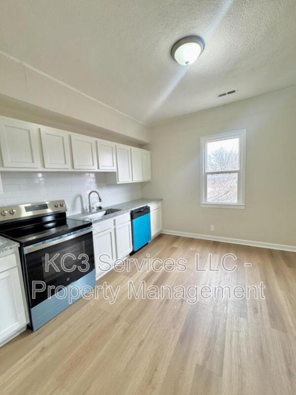 Building Photo - 129 Brooklyn Ave