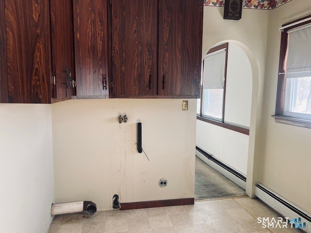 Building Photo - 1567 Main St