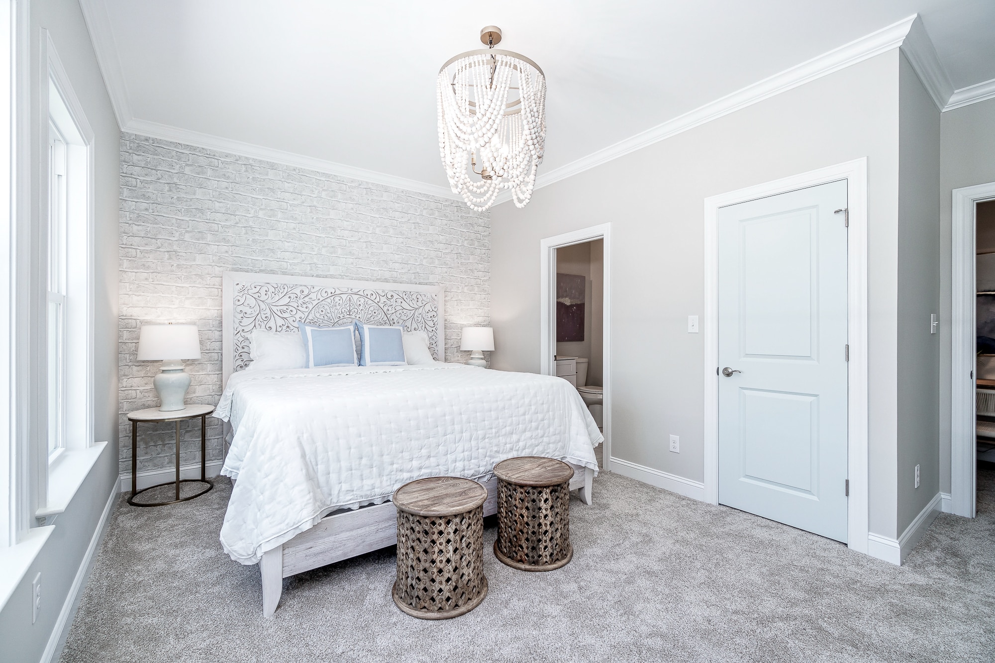 Brand new beach cottage! Public beach access at end of the street (4 min walk)! The master bedroom is the upstairs front room and has a King size bed! - 103 S 13th St