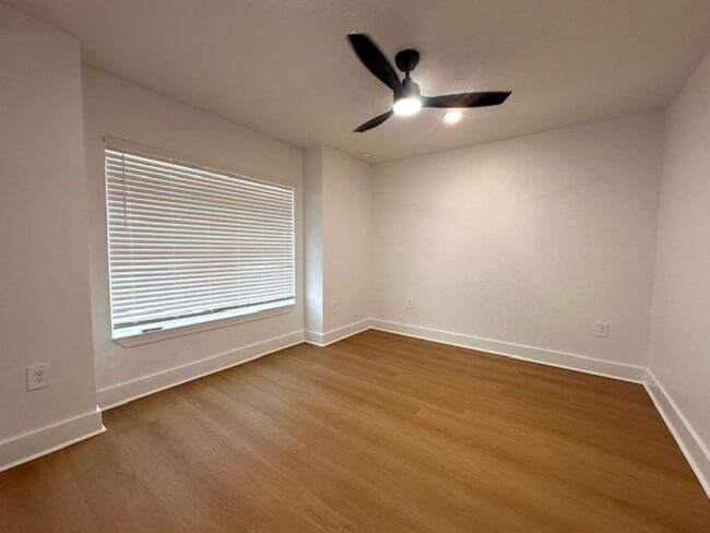 Building Photo - Brand new home!