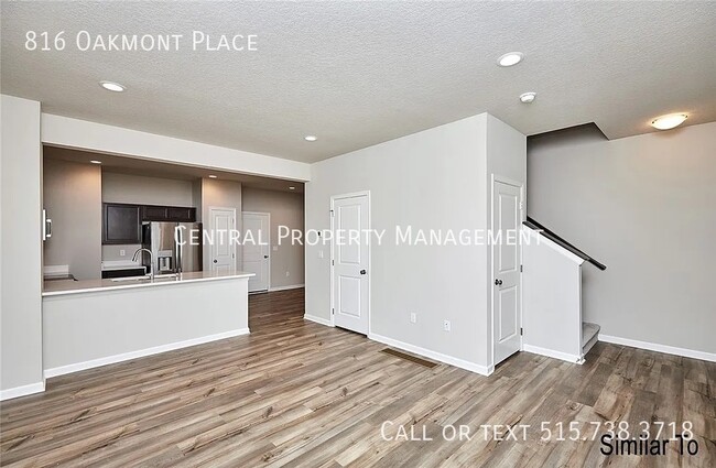 Building Photo - 816 Oakmont Pl