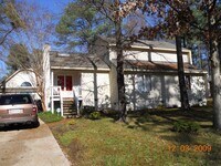 Building Photo - 10040 Stonemill Rd