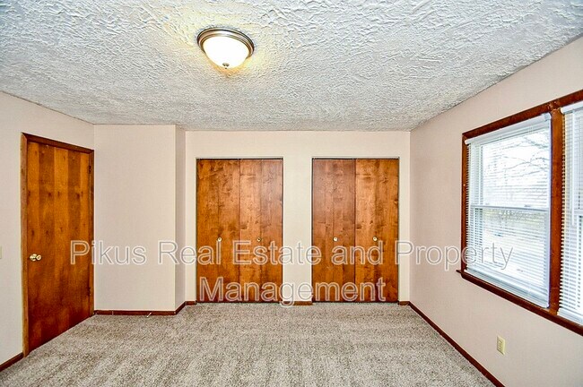 Building Photo - 2357 Ansley St