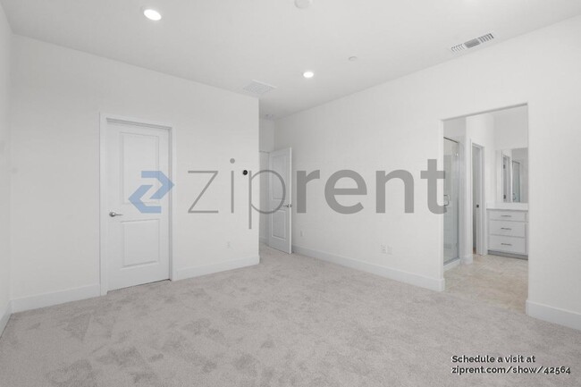 Building Photo - 8354 Akino Ct