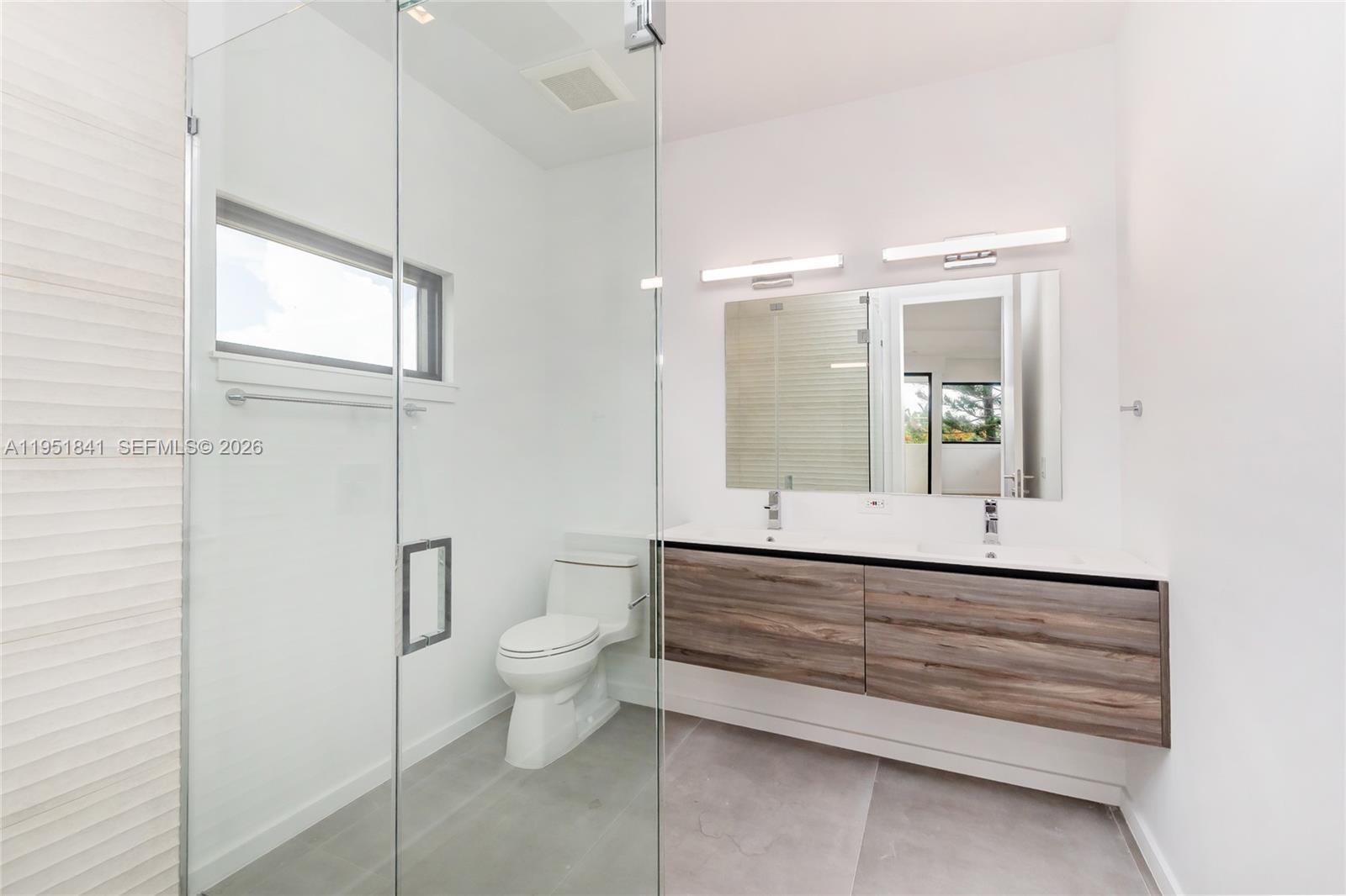 Building Photo - 3264 Bird Ave