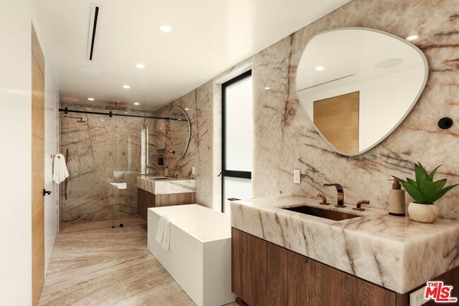 Building Photo - 2422 Apollo Dr