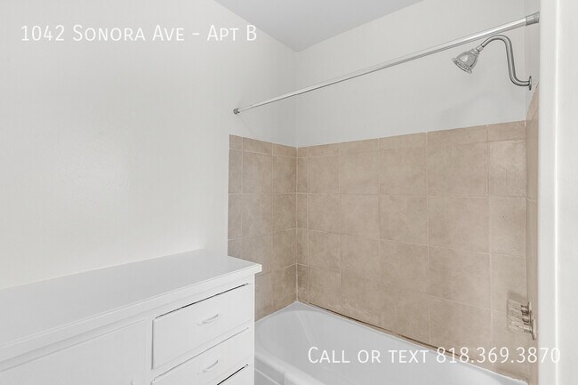 Building Photo - 1042 Sonora Ave