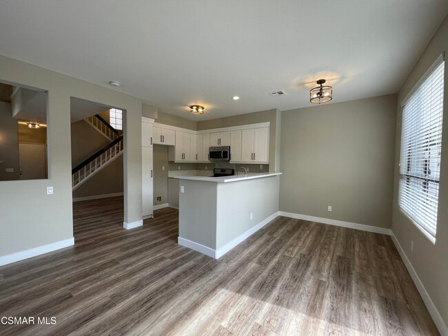 Building Photo - 429 Dante Way