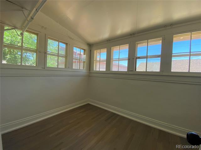 Building Photo - 1400 Tamarac St