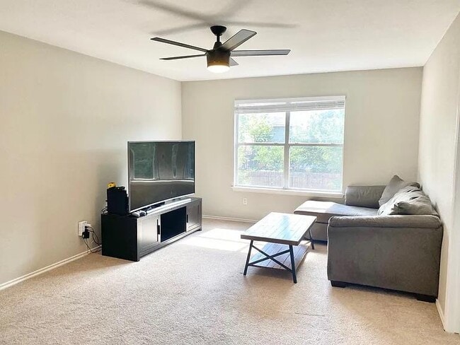 Building Photo - 9306 Brents Elm Dr