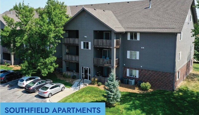 Building Photo - 7009 S 83rd St