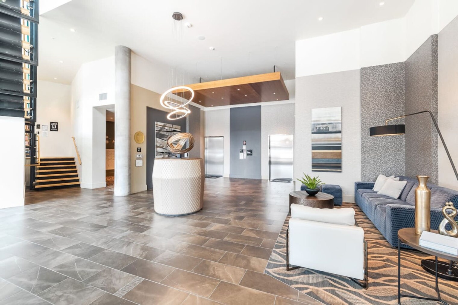 Building Photo - 16450 Redmond Wy