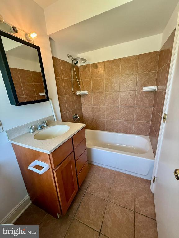 Building Photo - 5 Copes Ln