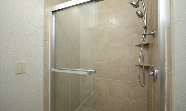 Building Photo - 4900 Floyd St