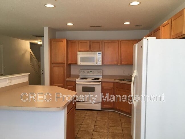 Building Photo - 146 Darcy Ave