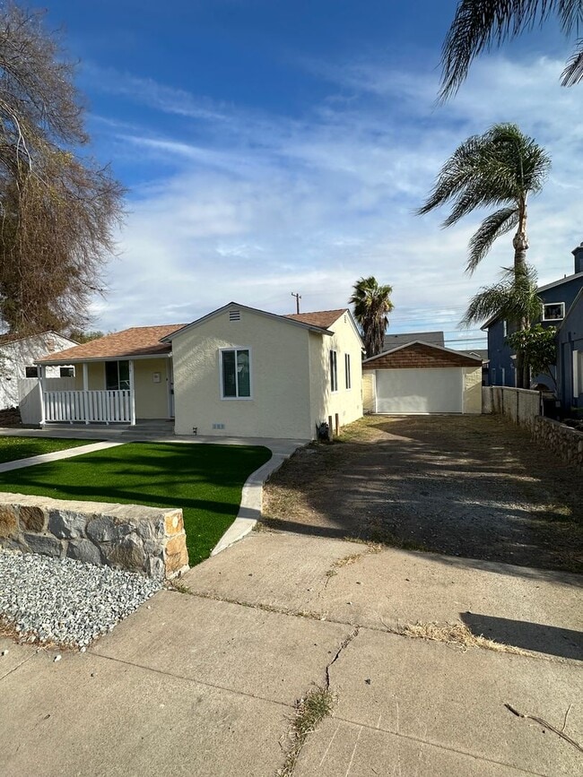 Building Photo - 317 Richfield Ave