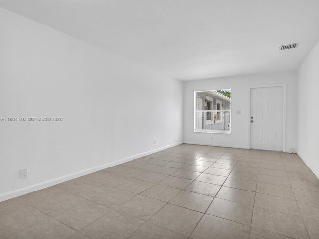 Building Photo - 241 NW 40th St