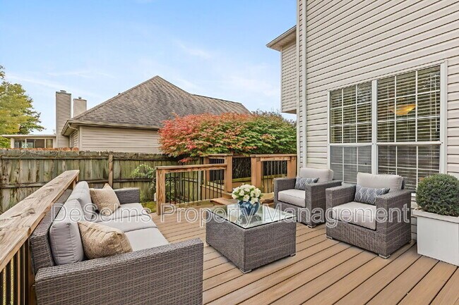 Building Photo - 236 Burgandy Hill Rd