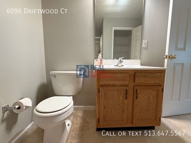Building Photo - 6096 Driftwood Ct