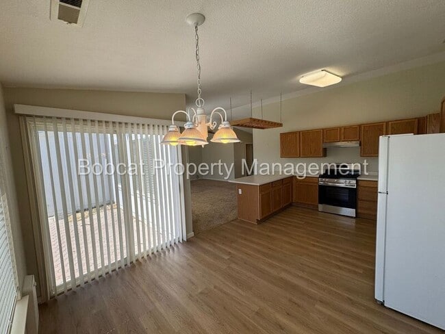 Building Photo - 532 Rawe Peak Dr