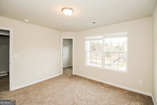 Building Photo - 228 Addy Ln