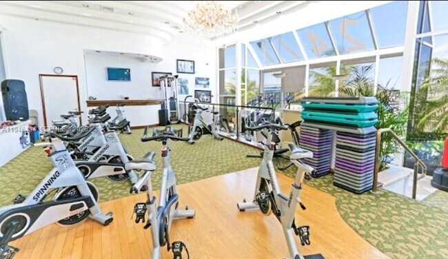 Building Photo - 7601 E Treasure Dr