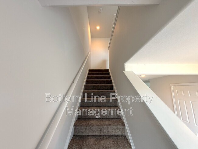 Building Photo - 180 Caffee Dr