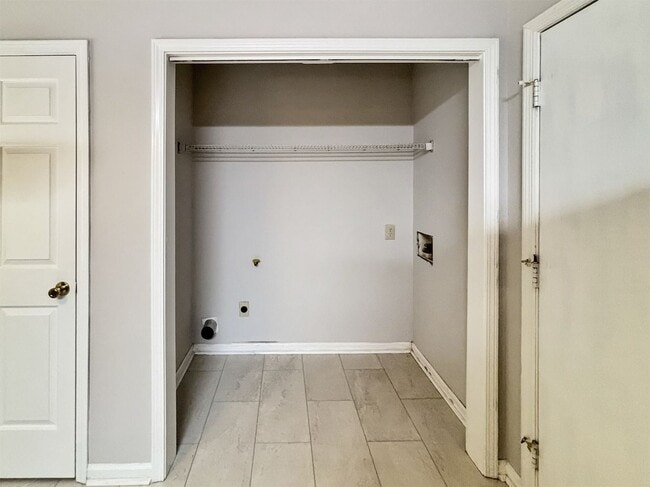Building Photo - 1497 Chaseway Cir