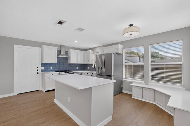 Building Photo - 1410 Thistle Cir