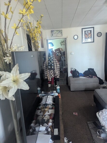 Building Photo - 2020 W Proctor St