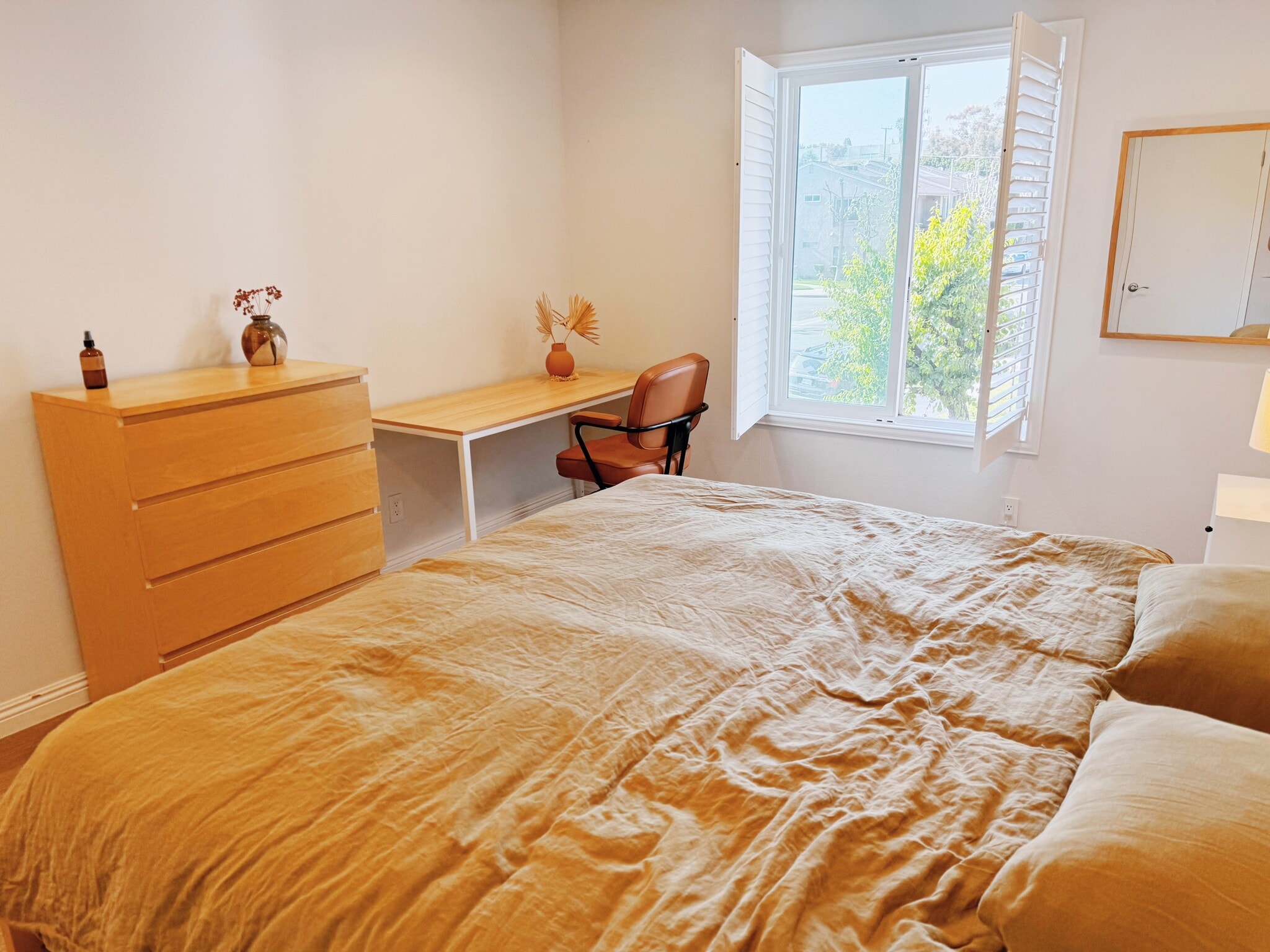Master Bedroom - 5465 Bohlig Rd