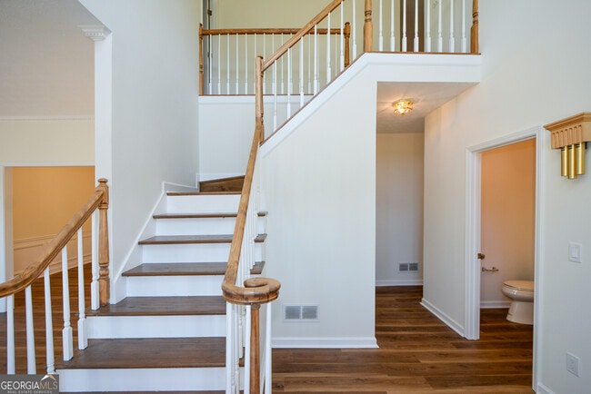 Building Photo - 2972 Hampton Pl