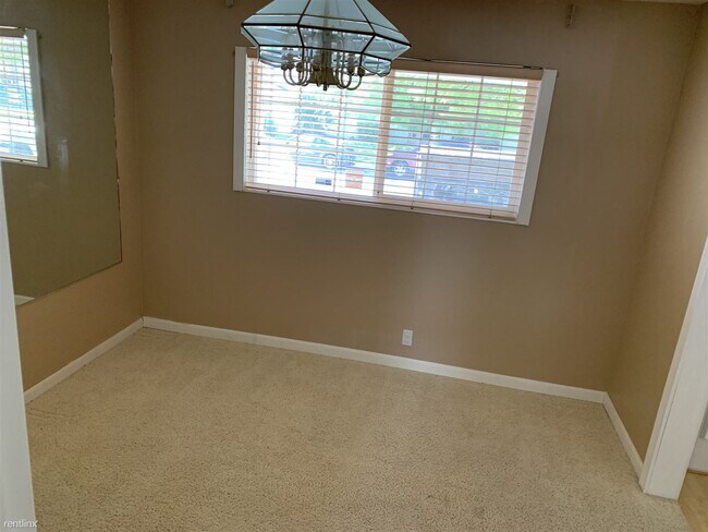 Building Photo - 4 br, 2 bath House - 1537 Heartwood Drive